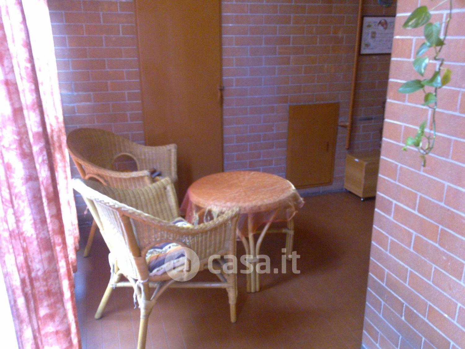 Stanza in Via Isernia