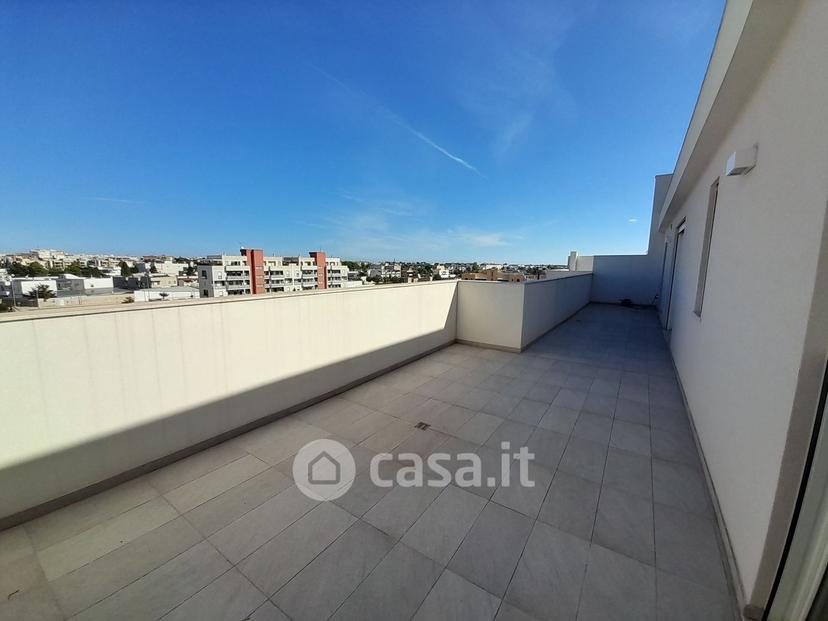 Appartamento in Via Mario Ronzini — foto 26 di 51