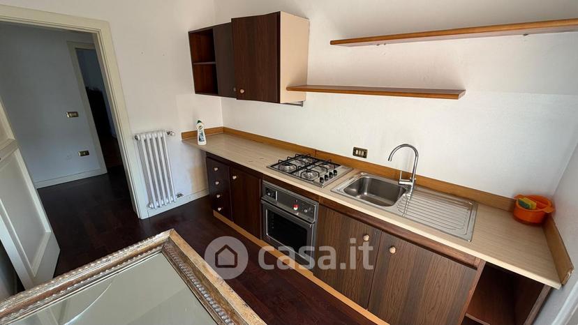 Trilocale in Via Monsignor G. Rizzi 58 — foto 18 di 37