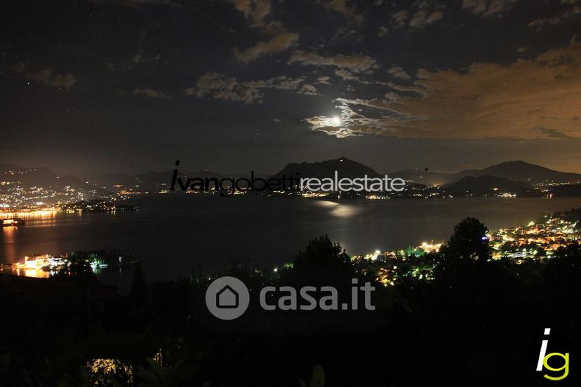 Villa in Via Martiri della Libertà 8 — foto 34 di 72
