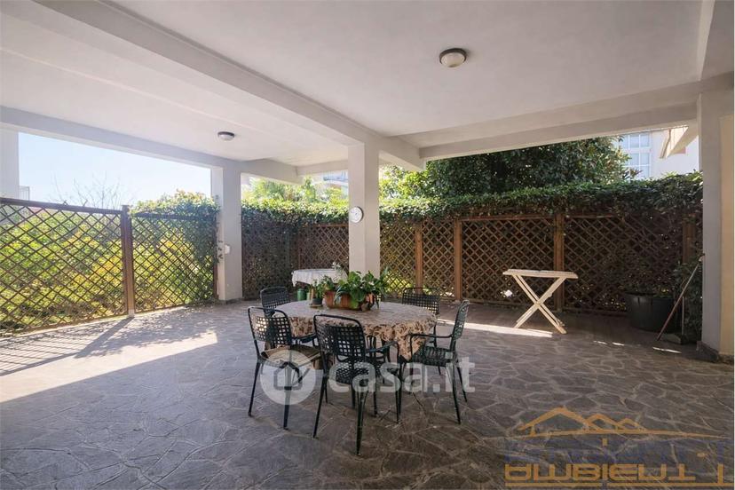 Villa in Via Edmondo de Amicis 6 — foto 39 di 51
