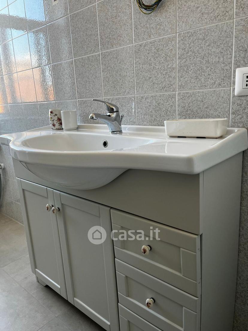 Stanza in Viale Vittorio Veneto 45 — foto 16 di 20