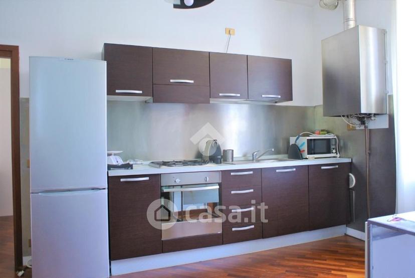 Trilocale in Via Indipendenza 26 — foto 3 di 24