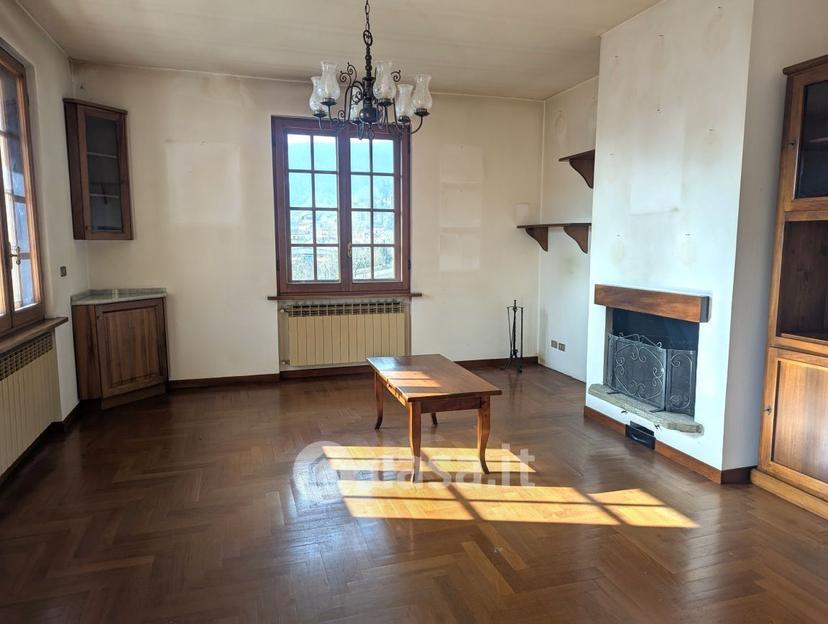 Appartamento in Via Pratopriore 14 — foto 33 di 35