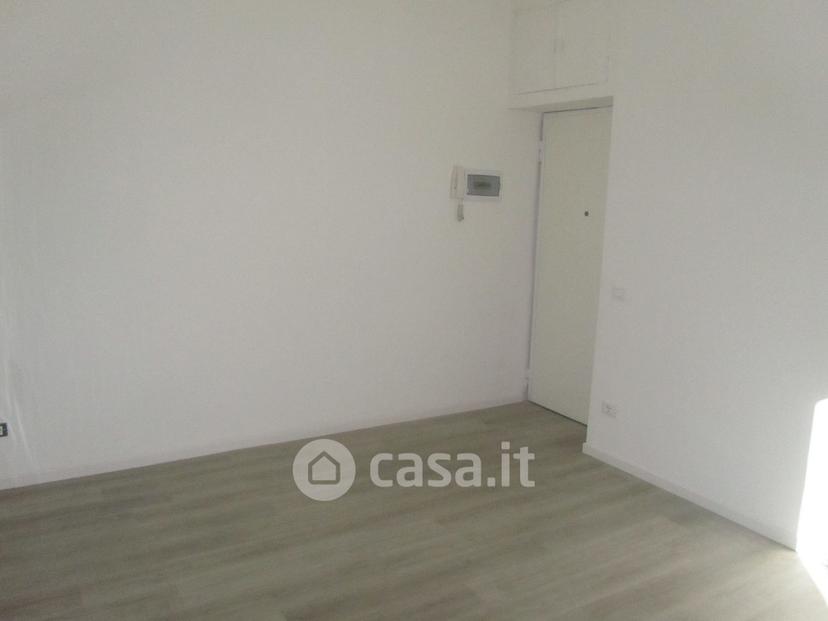 Trilocale in Via Monte Nero 26 — foto 20 di 29