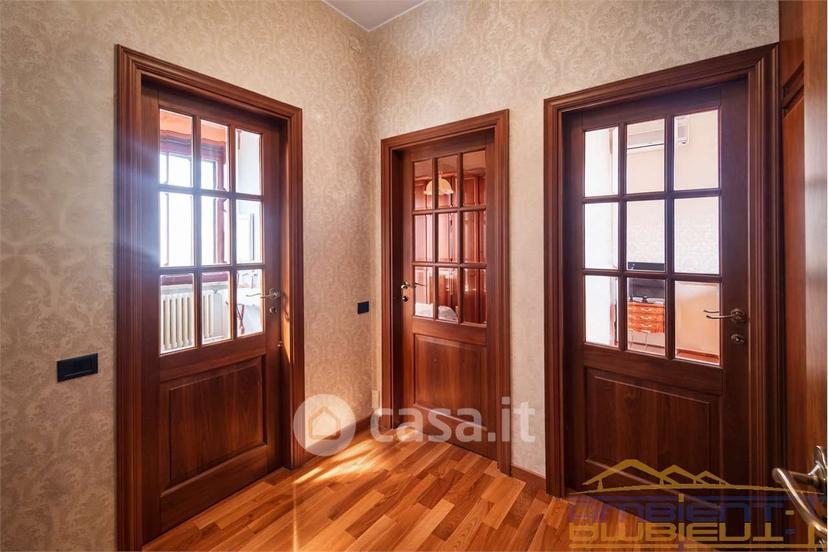 Villa in Via Edmondo de Amicis 6 — foto 8 di 51
