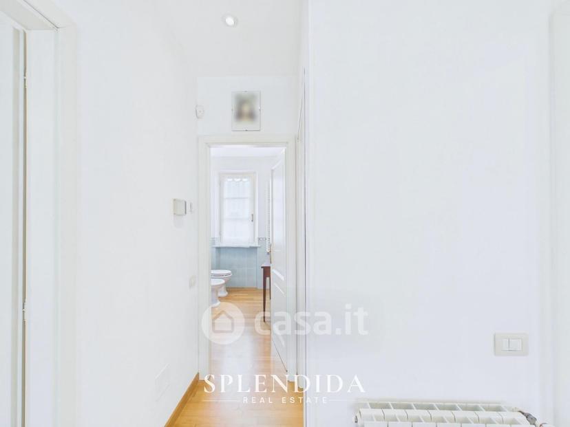 Villa in Via Frasso — foto 2 di 36