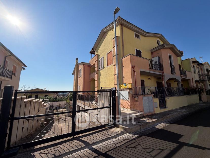 Trilocale in Via Nuoro — foto 12 di 12