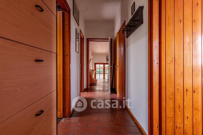 Villa in Via della Rondella 3 — foto 22 di 57