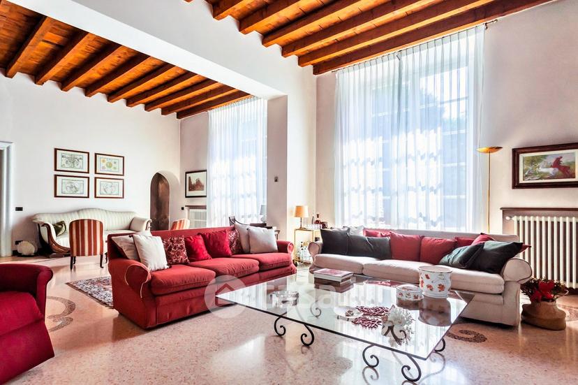 Villa in Viale Kennedy — foto 12 di 30