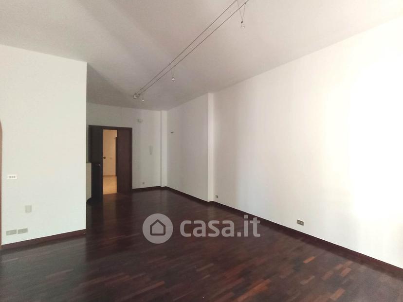 Trilocale in Viale C. Abba 14 — foto 11 di 34