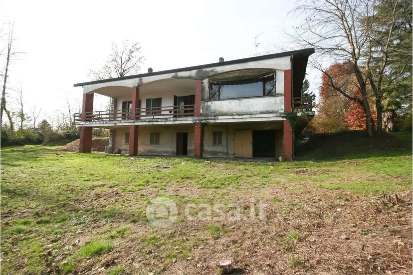 Villa in Via Avv. G. Colombo 8 — foto 22 di 34
