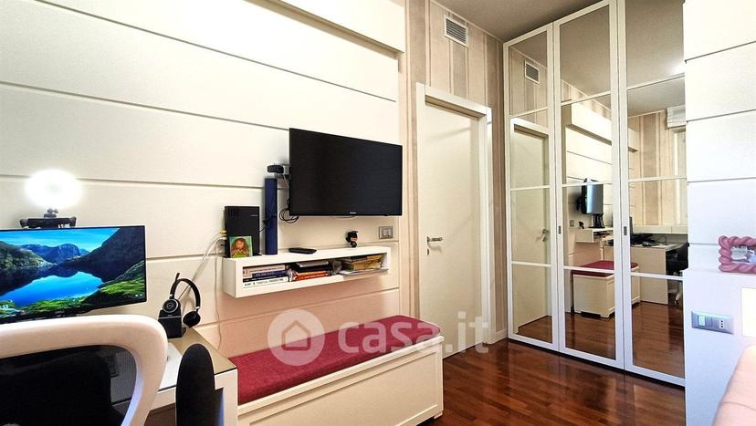 Quadrilocale in Via Angelo Ramazzotti 24 — foto 55 di 70