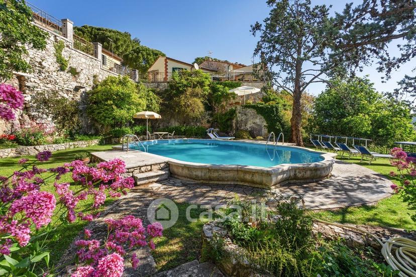 Villa in Via della Chiesa 8 — foto 6 di 42