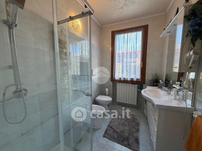 Trilocale in Via Giovanni Pascoli 6 — foto 2 di 11
