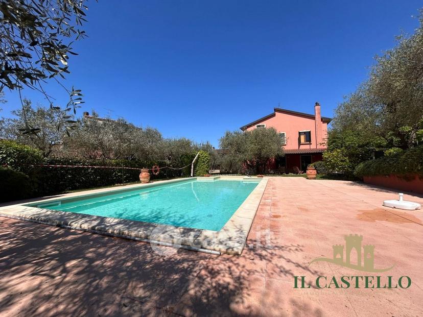 Villa in Via Cesare Pavese — foto 30 di 37