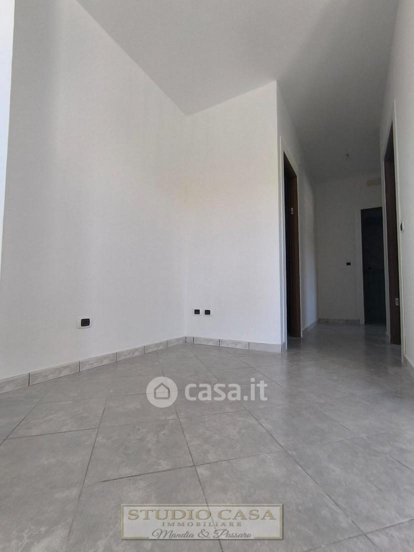 Trilocale in Via Santa Rosa 151 — foto 5 di 15