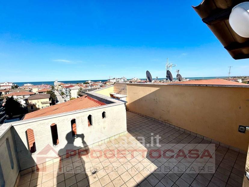 Appartamento in Via Bartolomeo Colleoni 50 — foto 2 di 32