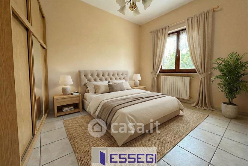 Quadrilocale in Via Cav. Attilio Porroni 10 — foto 19 di 27