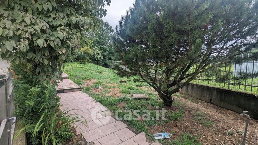 Villa in Via Rosselli 27 — foto 24 di 43