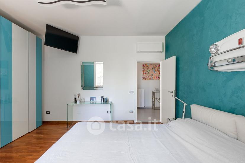Villa in Via Benedetto Zallone 24 — foto 9 di 41