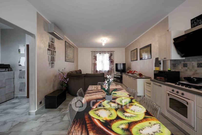 Quadrilocale in Via Cesare Battisti 15 — foto 11 di 35