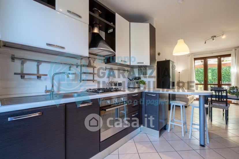 Trilocale in Via della Valle 34 — foto 3 di 36