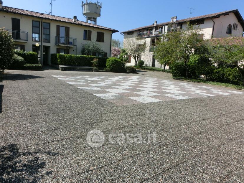 Trilocale in Via P. Giovio