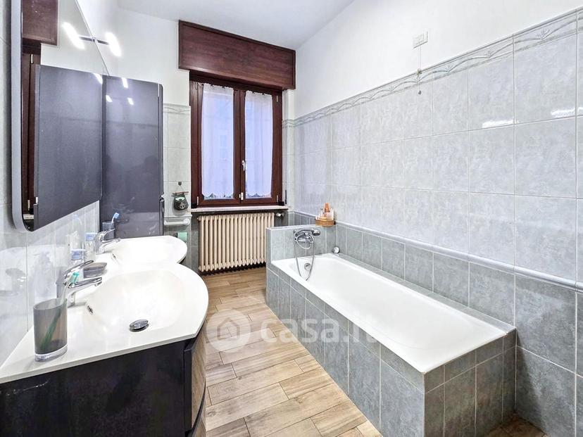 Villa in Viale Ugo Foscolo 46 — foto 62 di 70