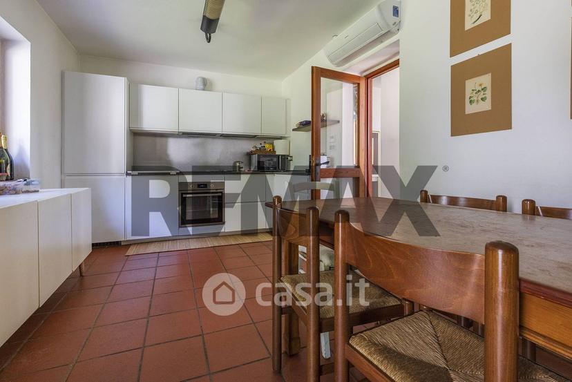 Villa in Via Armando Diaz 90 — foto 2 di 38
