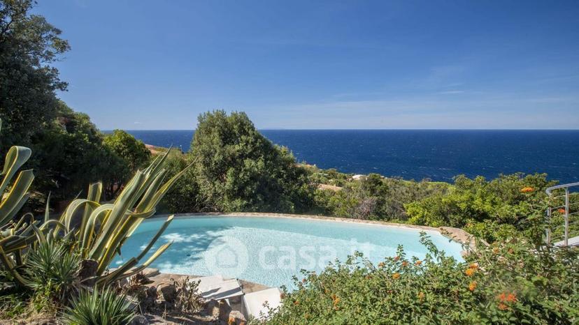 Villa in Località Costa Paradiso — foto 39 di 49