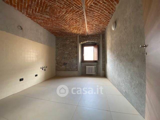 Trilocale in Via Caduti della Libertà 1 — foto 3 di 30