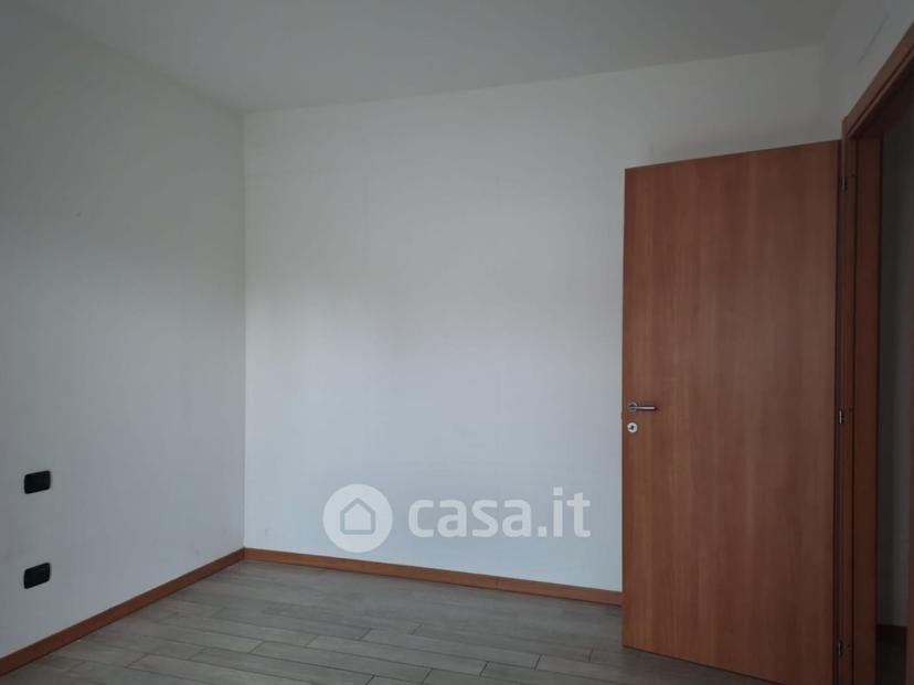 Bilocale in Via Europa 106 — foto 7 di 20