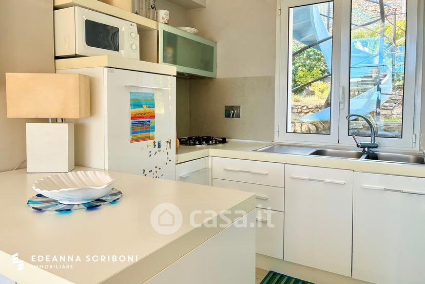 Villa in Via Aurora — foto 2 di 42