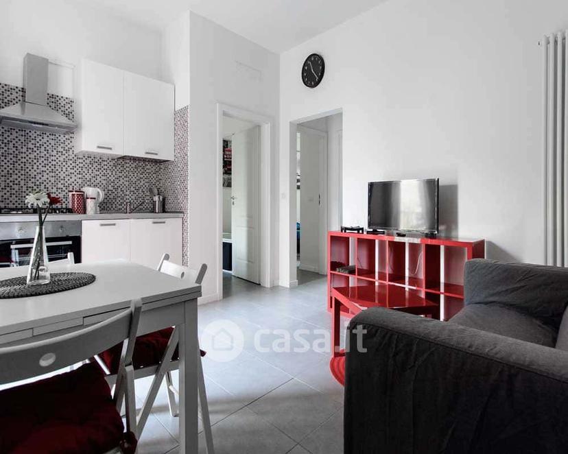 Stanza in Via Oreste Regnoli 50
