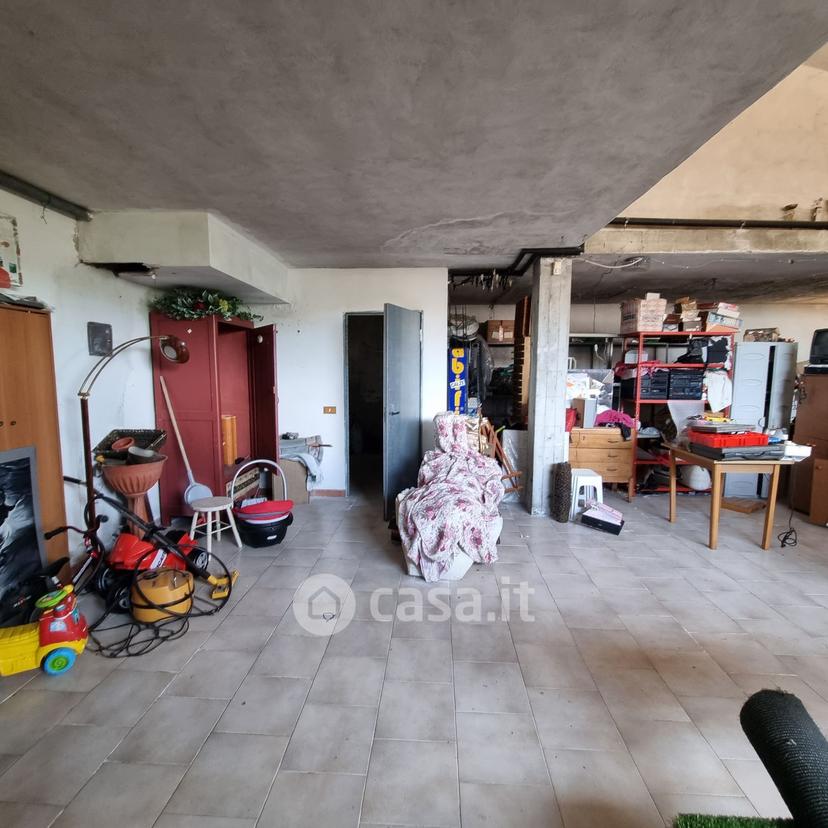 Villa in Via Alessandro Manzoni 32 — foto 4 di 63