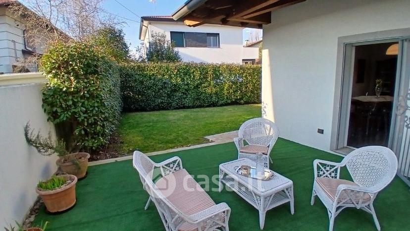 Villa in Via Umago 16 — foto 9 di 93