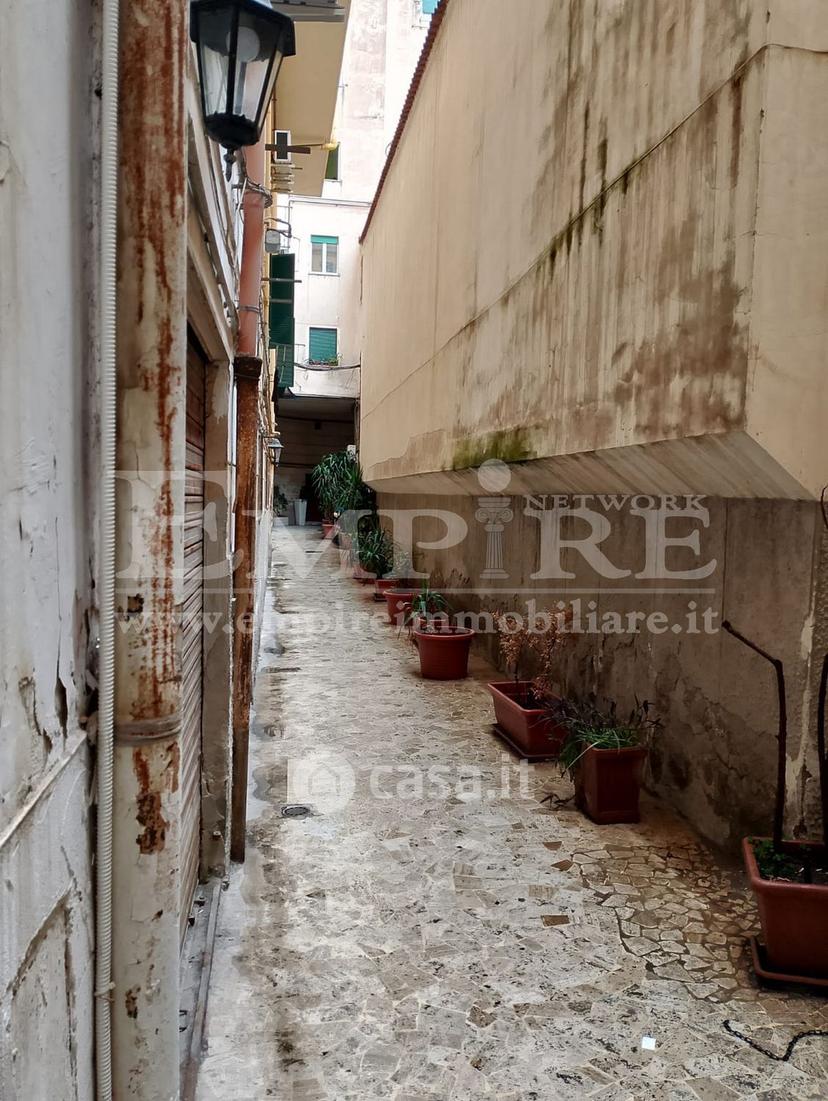 Quadrilocale in Via Mezzocannone 109 — foto 26 di 27