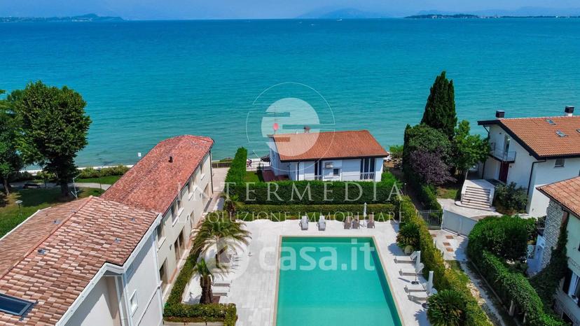 Quadrilocale in Via Lario 2 — foto 7 di 41