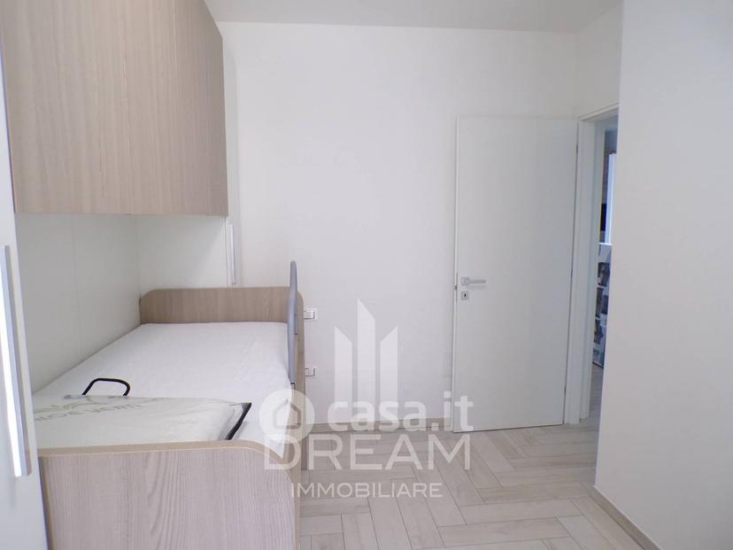Trilocale in Via Ungheria 79 — foto 9 di 26
