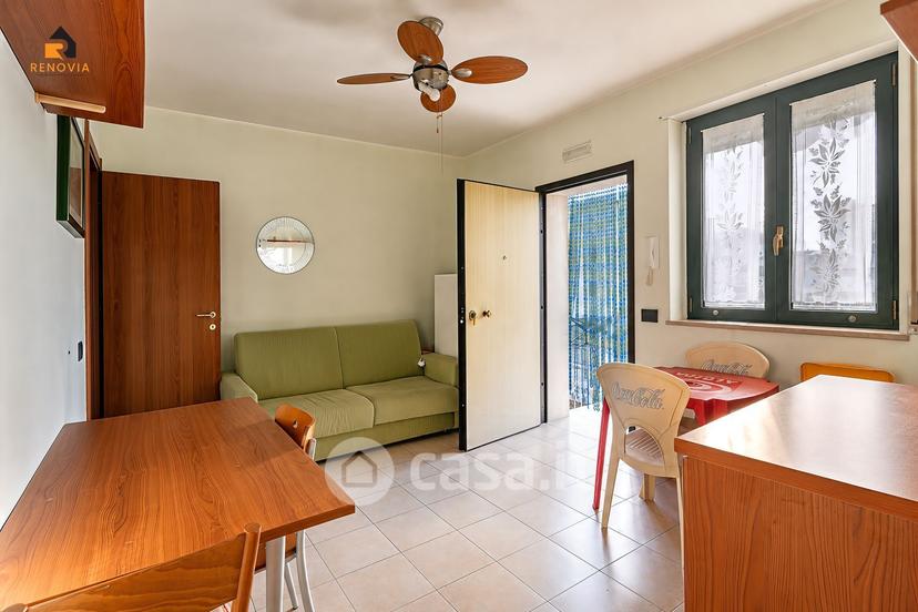 Trilocale in Via Mar Tirreno 186 — foto 11 di 11