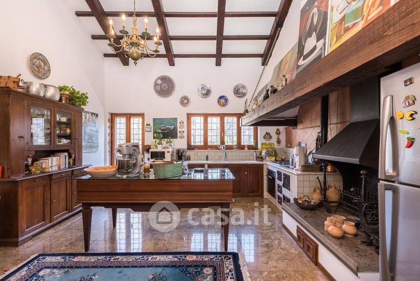 Villa in Via delle Cerquette 122 — foto 31 di 53