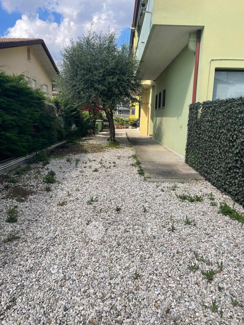 Trilocale in Piazza Aldo Moro — foto 10 di 40