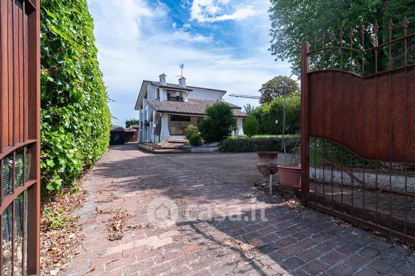 Villa in Via della Rondella 3 — foto 43 di 57