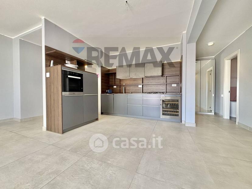 Trilocale in Via al Castagno — foto 13 di 39