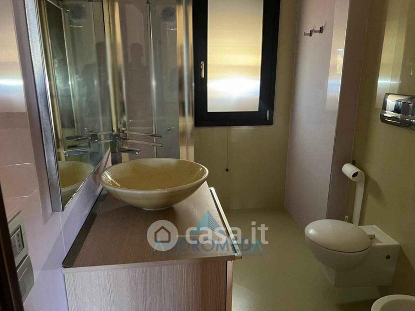 Villa in Via Domiziana — foto 2 di 27