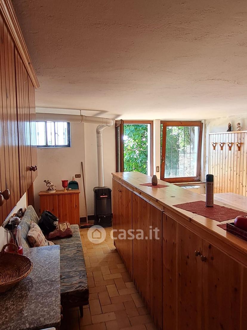 Villa in Via Fourmighè — foto 30 di 42