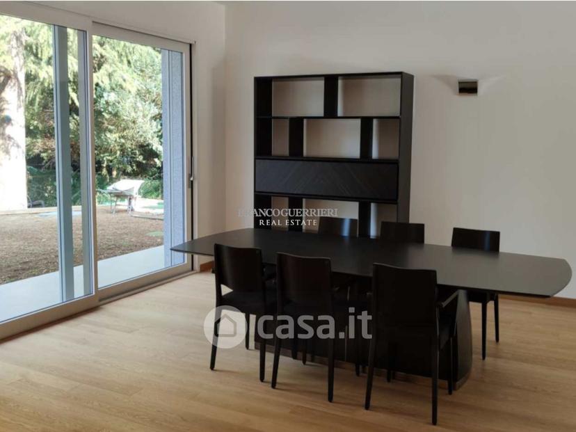 Villa in Via Alcide de Gasperi — foto 6 di 29