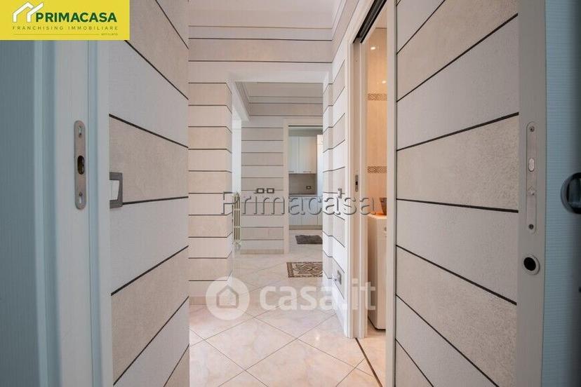 Trilocale in Viale Ugo Foscolo 104 — foto 14 di 28