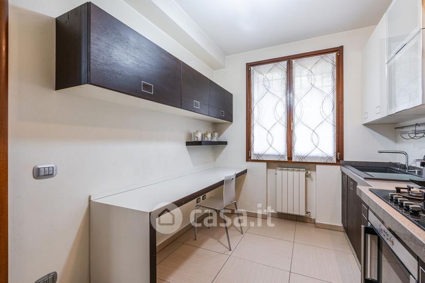 Trilocale in Quartiere Don Reverberi 49 — foto 8 di 39